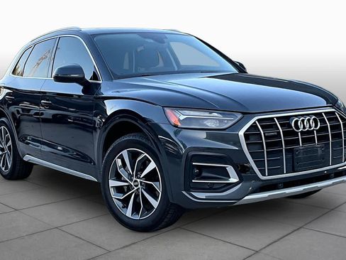 Used 2021 Audi Q5 2.0T Premium w/ Convenience Package AWD/4WD image 3