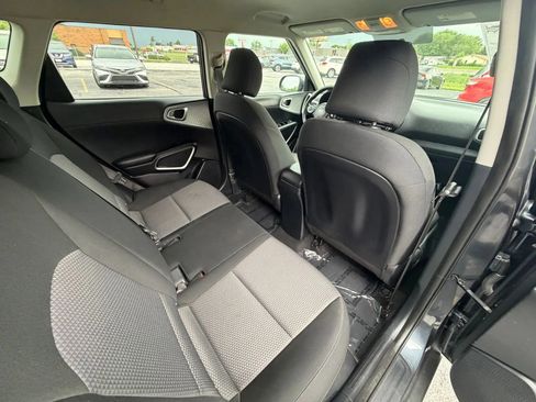 Used 2020 Kia Soul LX FWD image 32