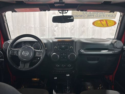 Used 2017 Jeep Wrangler Unlimited Sport AWD/4WD image 13