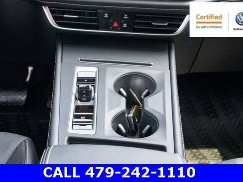 Certified 2024 Volkswagen Atlas SE image 32