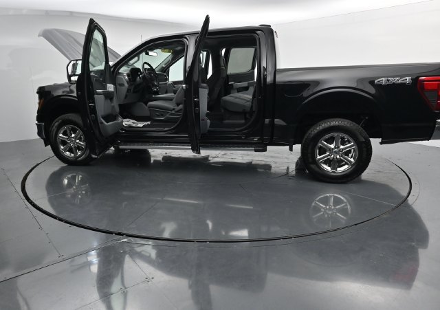 Used 2025 Ford F150 XLT w/ Equipment Group 301A Standard AWD/4WD image 34