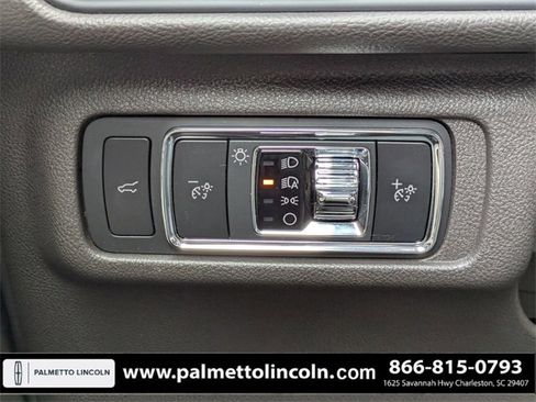 Certified 2022 Lincoln Corsair FWD image 23