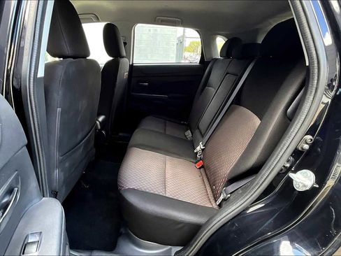 Used 2017 Mitsubishi Outlander Sport ES image 19