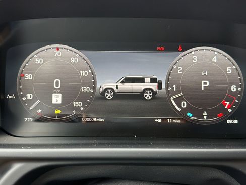 New 2026 Land Rover Defender 110 X-Dynamic SE AWD/4WD image 19