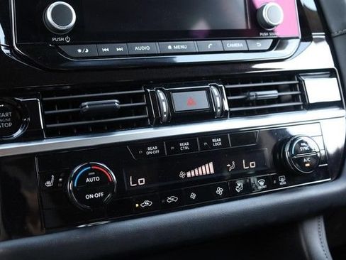 Certified 2025 Nissan Pathfinder SV AWD/4WD image 15