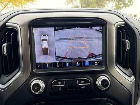 Used 2023 GMC Sierra 3500 Denali w/ Technology Package AWD/4WD image 26