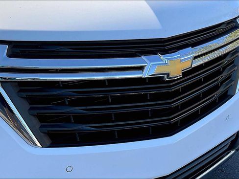 Used 2023 Chevrolet Equinox LT image 29