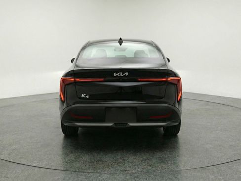 Used 2025 Kia K4 FWD image 7