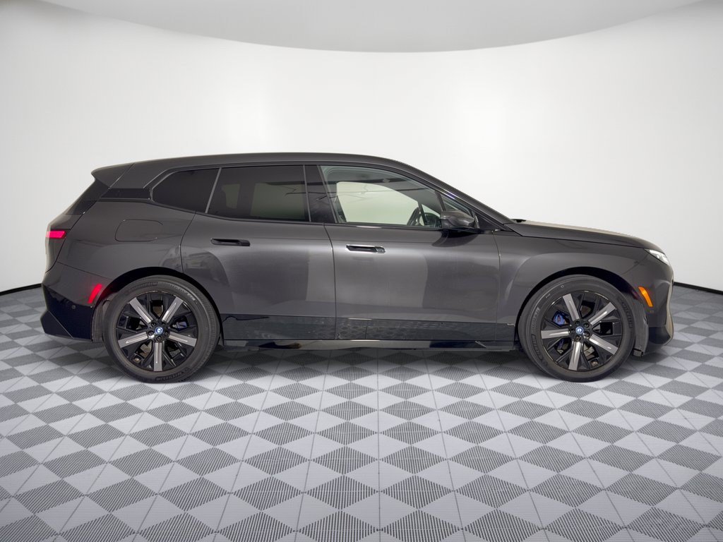 Certified 2023 BMW iX xDrive50 w/ Premium Package AWD/4WD image 8
