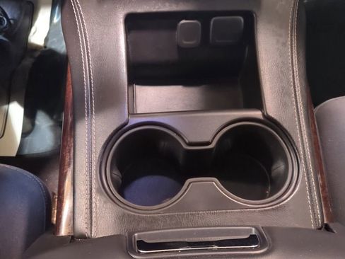 Used 2019 GMC Yukon SLE w/ Convenience Package image 19