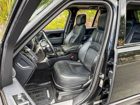 Used 2018 Land Rover Range Rover AWD/4WD image 10