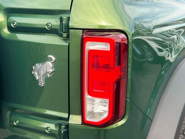 Used 2022 Ford Bronco Black Diamond AWD/4WD image 10