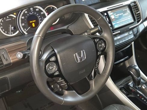 Used 2016 Honda Accord EX-L image 30