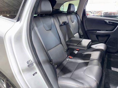 Used 2017 Volvo XC60 T6 Dynamic w/ Climate Package image 57