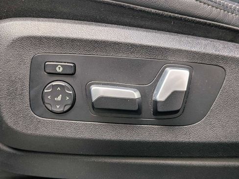 Certified 2024 BMW i7 xDrive60 AWD/4WD image 18