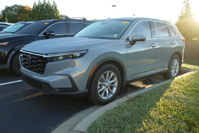 Used 2025 Honda CR-V EX image 8
