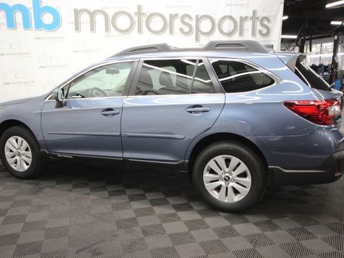 Used 2018 Subaru Outback 2.5i Premium AWD/4WD image 3
