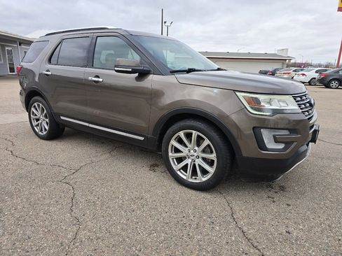 Used 2016 Ford Explorer Limited image 2