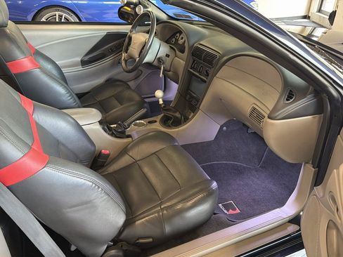 Used 2001 Ford Mustang GT RWD image 27