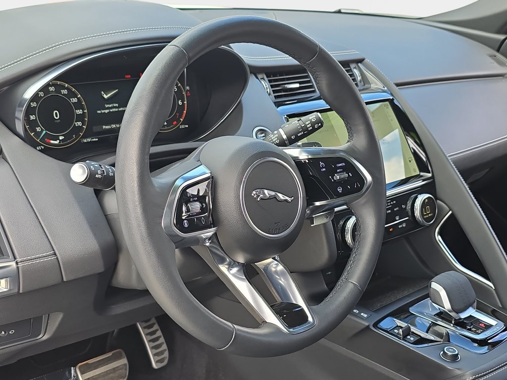 Used 2024 Jaguar E-PACE R-Dynamic SE AWD/4WD image 16