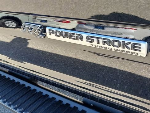 Used 2022 Ford F250 Lariat w/ Lariat Ultimate Package image 10