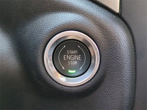 Used 2020 Chevrolet Silverado 1500 LT w/ All-Star Edition image 27