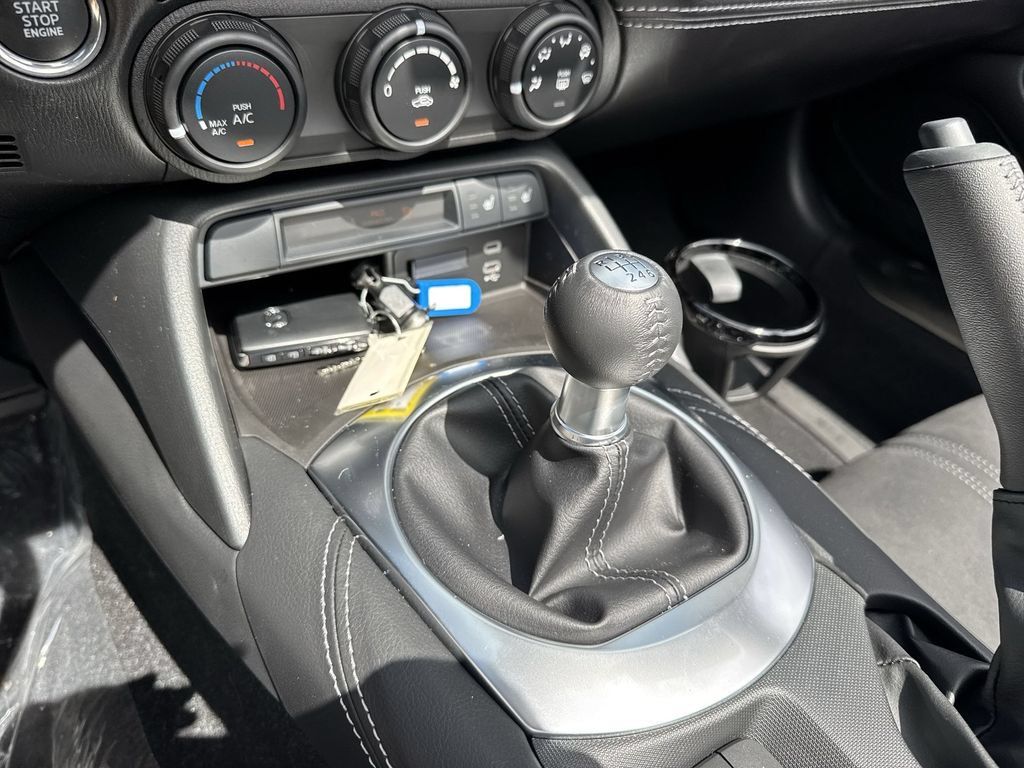 New 2026 MAZDA MX-5 Miata Club w/ Interior Package RWD image 51
