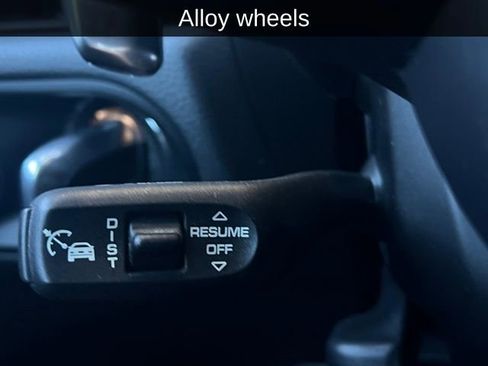 Used 2023 Porsche Macan Turbo image 15