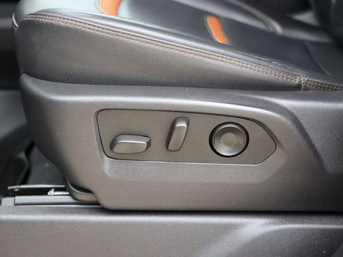 Certified 2025 GMC Sierra 3500 AT4 w/ Technology Package image 20