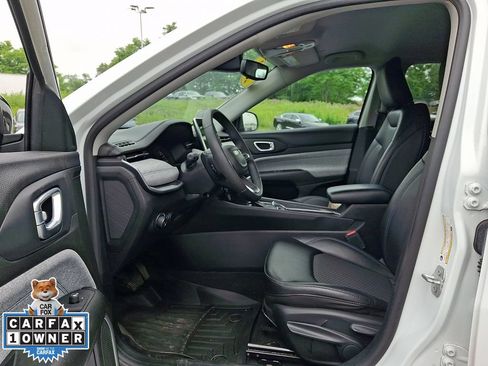 Used 2022 Jeep Compass Latitude AWD/4WD image 17