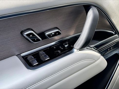 New 2026 Land Rover Range Rover SE AWD/4WD image 23