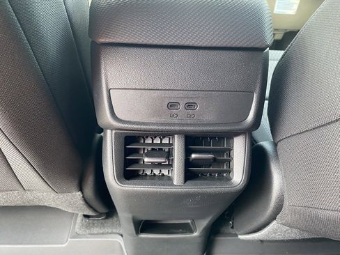 New 2025 Chevrolet Equinox LT image 24