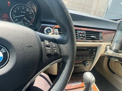 Used 2008 BMW 328i Convertible RWD image 17