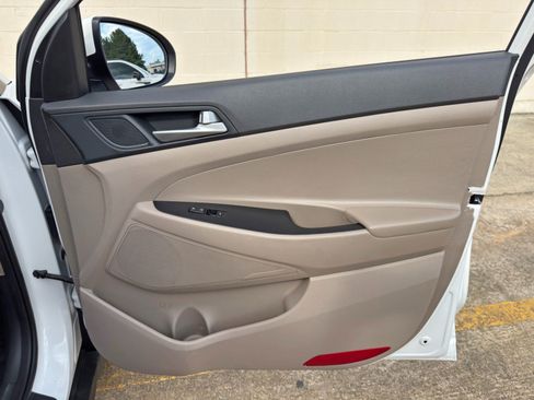 Used 2020 Hyundai Tucson SE FWD image 36