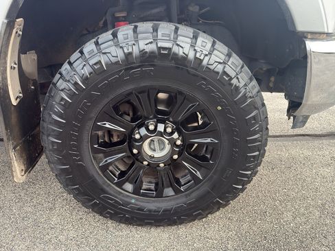 Used 2020 Ford F250 XLT w/ Tremor Off-Road Package image 9