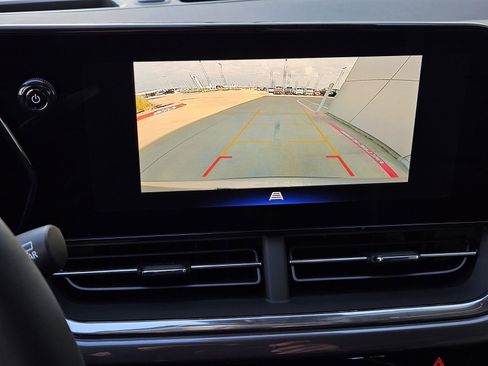 New 2026 Chevrolet Trax ACTIV w/ Sunroof Package image 20