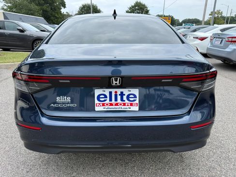 Used 2025 Honda Accord SE image 6