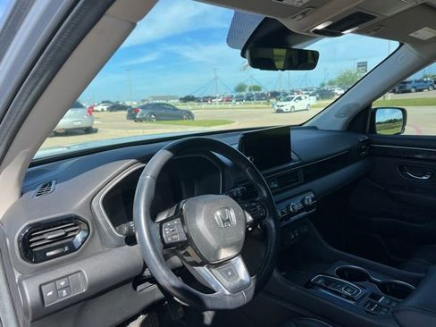 Used 2023 Honda Pilot Elite image 7