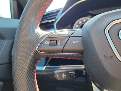 Certified 2025 Audi Q3 2.0T Premium Plus w/ Premium Plus Package image 21