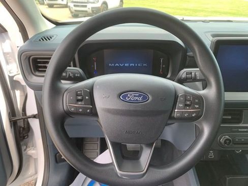 Used 2025 Ford Maverick XL w/ Equipment Group 102A image 15