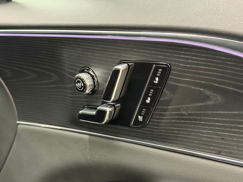 Certified 2024 Cadillac Lyriq Sport w/ LPO, Floor Liner Package AWD/4WD image 24