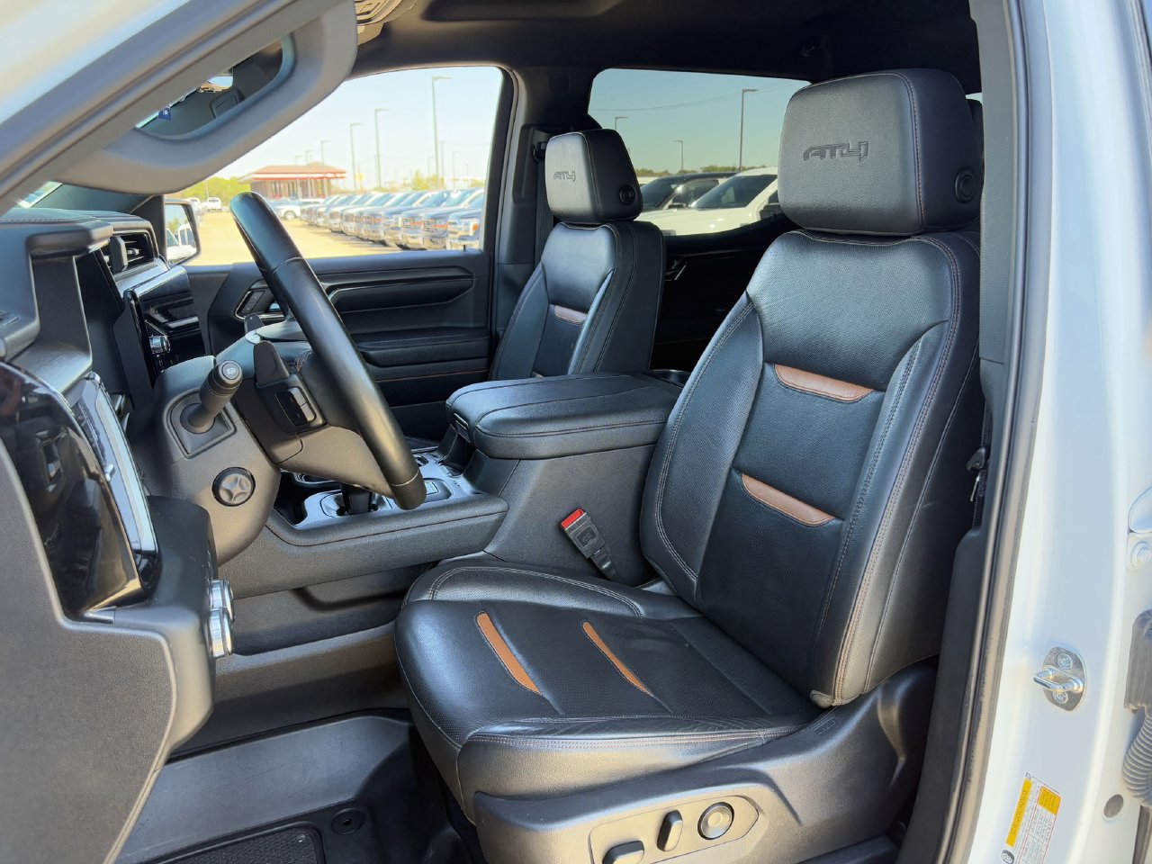 Used 2024 GMC Sierra 1500 AT4 w/ Technology Package AWD/4WD image 26