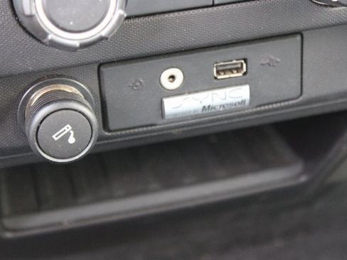 Used 2011 Ford F150 XLT w/ XLT Chrome Pkg image 21