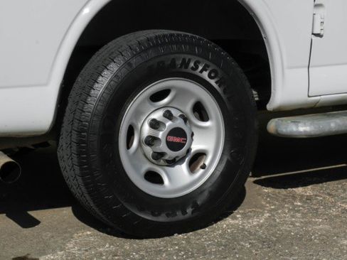 Used 2020 GMC Savana 2500 w/ Driver Convenience Package image 50