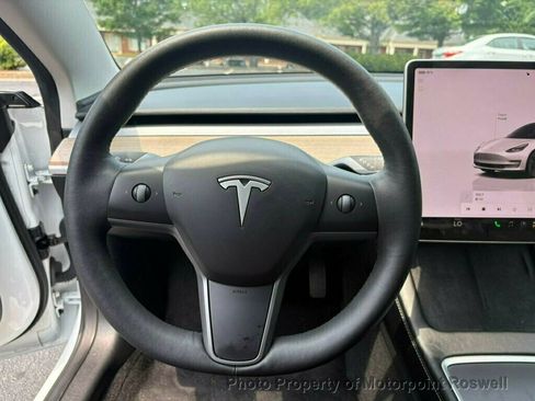 Used 2023 Tesla Model 3 Standard Range RWD image 14