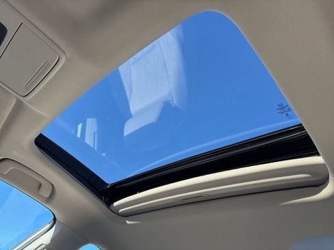 Certified 2023 Honda Accord EX image 5