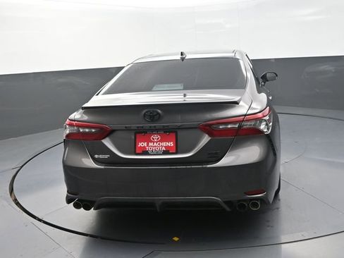 Used 2022 Toyota Camry XSE image 23