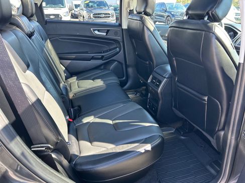 Used 2019 Ford Edge Titanium w/ Equipment Group 301A image 21