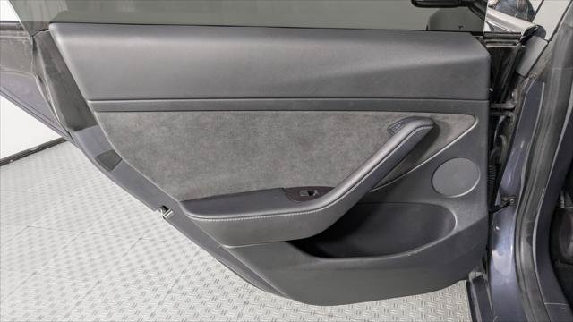 Used 2023 Tesla Model 3 Standard Range RWD image 16
