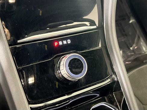 Used 2023 Jeep Grand Cherokee Altitude image 16